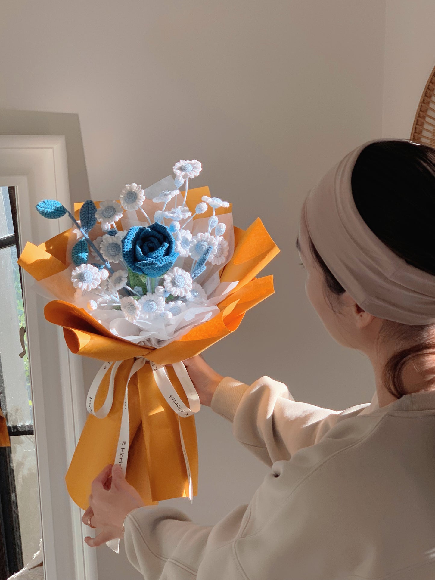 A Blue Rose with Daisies Crochet Bouquet| preserved flower