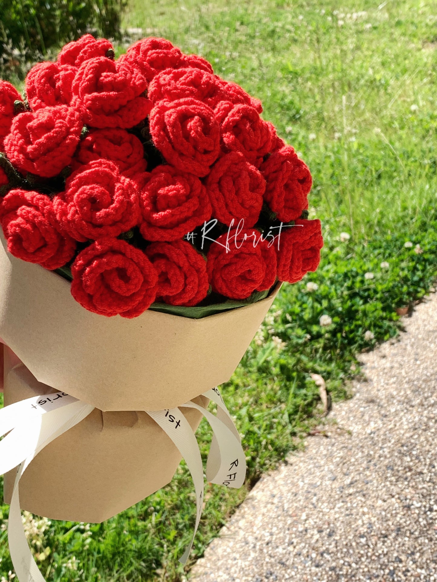 mini Roses Crochet Bouquet| preserved flower