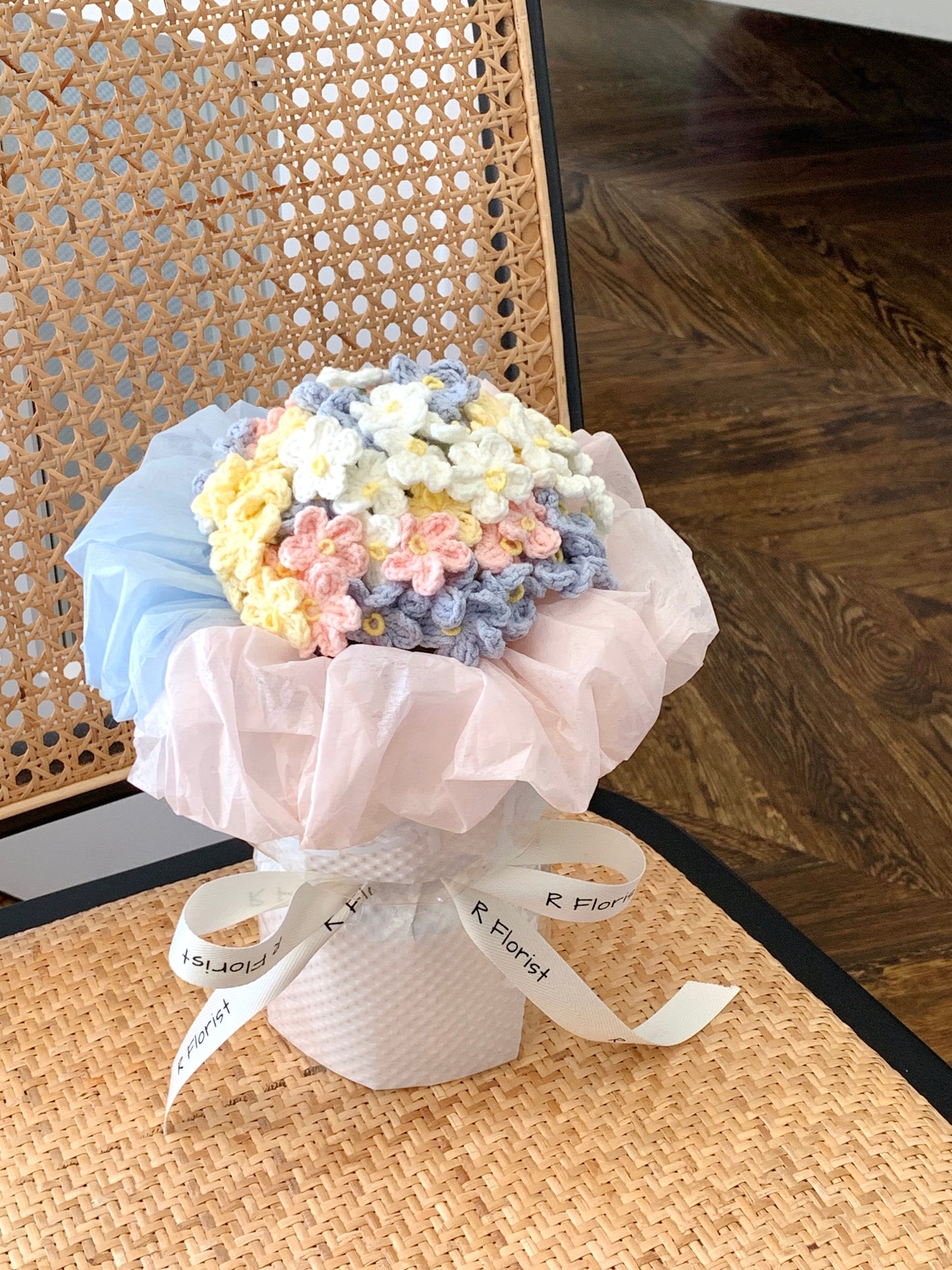 mini Multicolor Crochet Bouquet| preserved flower present